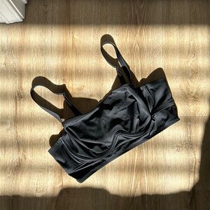 1X Women’s Black Torrid Swimsuit Underwire Bikini Top with Built in Cups — D/DD